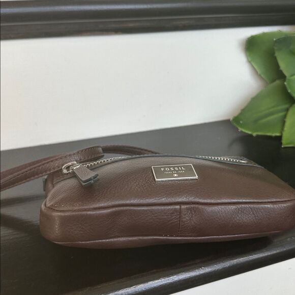 Fossil genuine leather like new crossbody shoulder purse brown - Picture 8 of 10